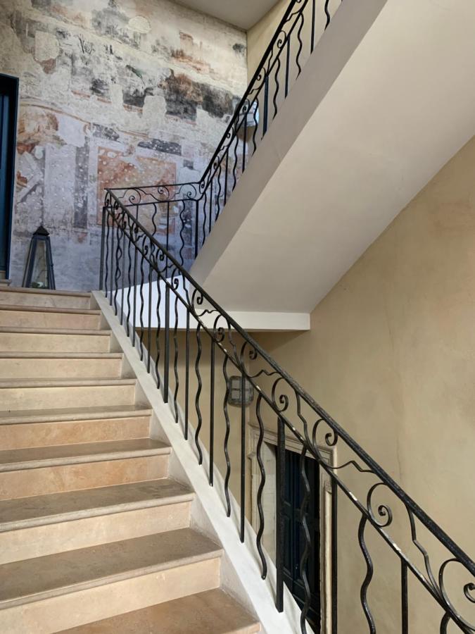 Appartement Cosy Centre Historique Avignon Exterior photo